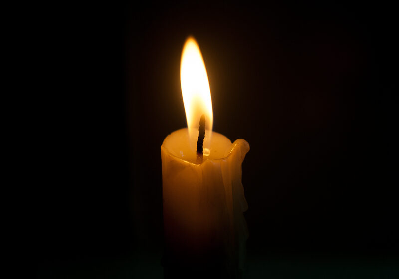 Candle ID 51725186 © Olga Itina | Dreamstime.com